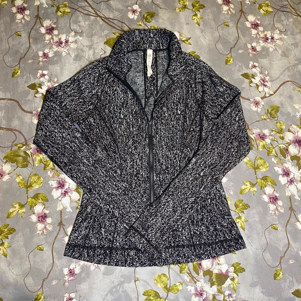 lululemon lightly jacket